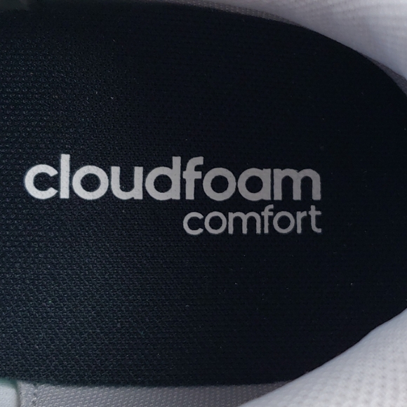 adidas 90s Valasion Running Shoes - Picture 8 of 8